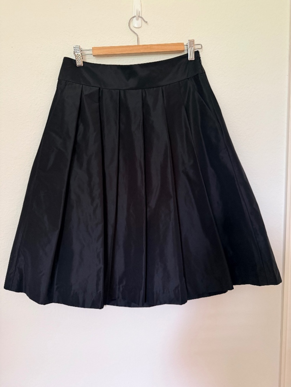 Ann Taylor taffeta Skirt 6 NWT